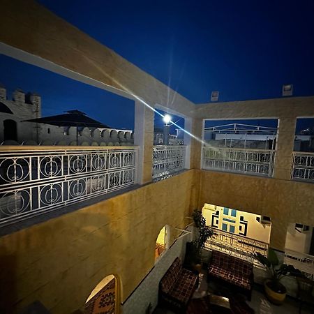 Hotel Paris Szúsza Kültér fotó