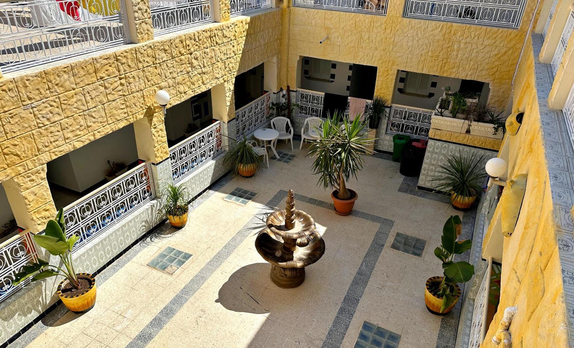 Hotel Paris Szúsza Kültér fotó