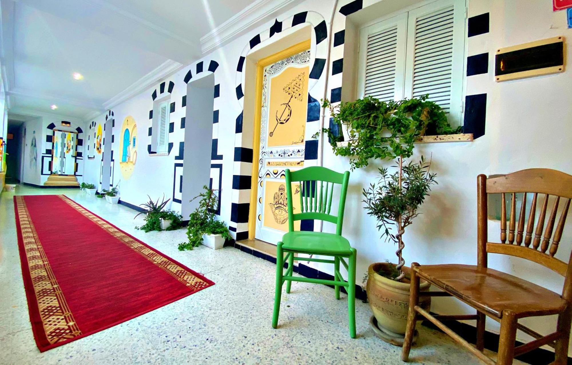 Hotel Paris Szúsza Kültér fotó
