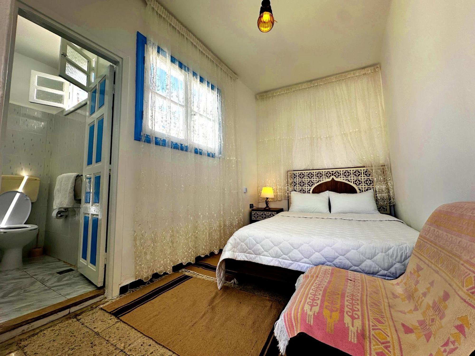 Hotel Paris Szúsza Kültér fotó